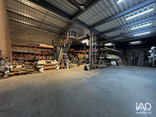 Location local d’activité 416 m² Villejust