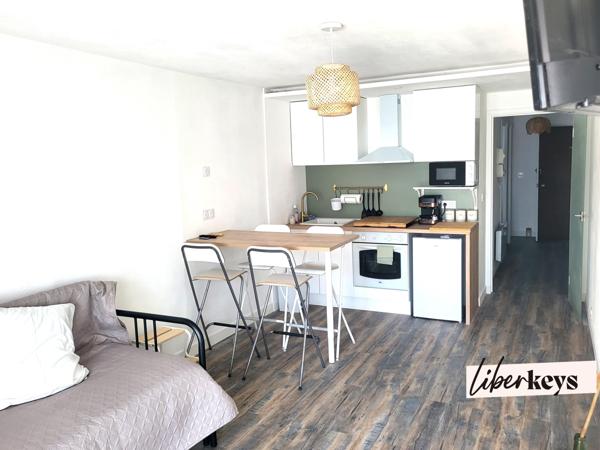 Appartement 33m2 - Carnon - 1ére Ligne - coté rue - 1 place de parking - 1 terrasse