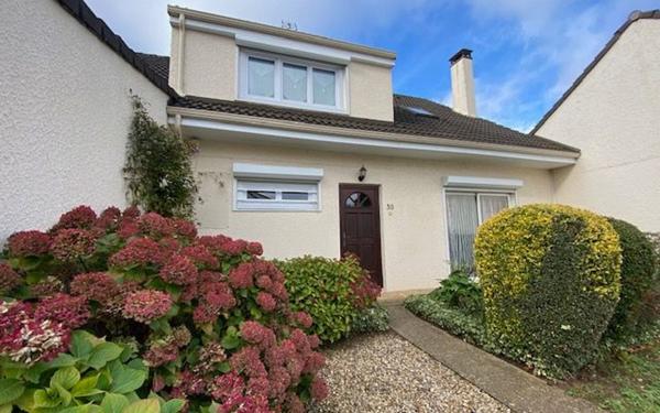 Maison à vendre    2 pièces • 143 m2 Meaux