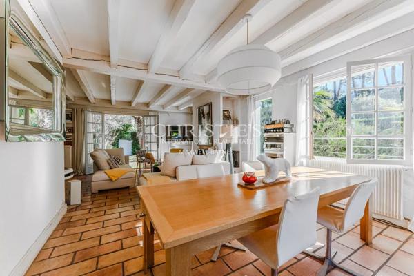 MAGNIFIQUE VILLA GAUME AVEC PISCINE ET 6 CHAMBRES