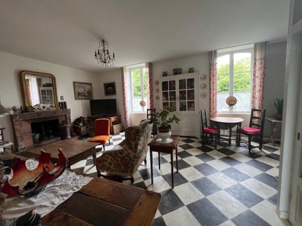 Maison Valence En Poitou