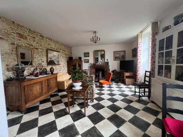 Maison Valence En Poitou