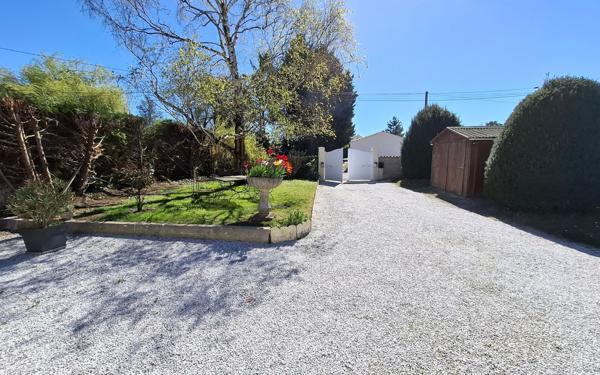 Maison à vendre    4 pièces •  Médis