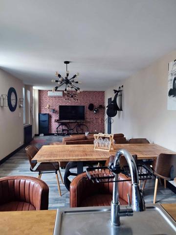 Tournus (71700) Maison P10 rénovée avec piscine, dépendance aménagée et tout le confort moderne