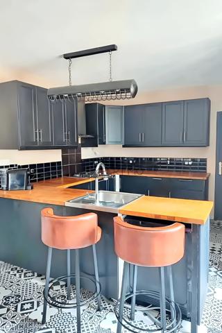 Tournus (71700) Maison P10 rénovée avec piscine, dépendance aménagée et tout le confort moderne