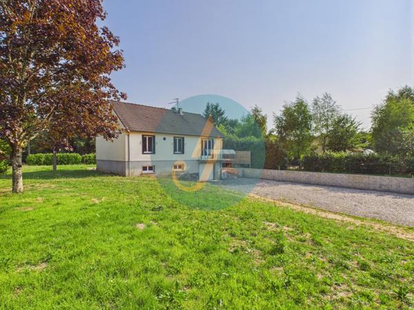 La Chapelle-d'Angillon (18380) Pavillon sur sous-sol 4 chambres avec grand terrain à La Chapelle d’Angillon - Parfait pour une famille ou inv