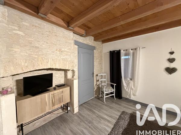 Maison à vendre 7 pièces 202 m² Neuville-de-Poitou
