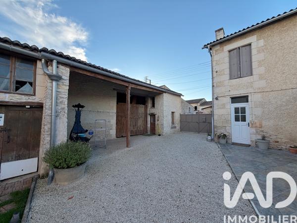 Maison à vendre 7 pièces 202 m² Neuville-de-Poitou