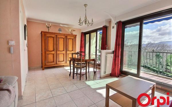 Appartement à vendre    2 pièces • 51,42 m2 Marseille 12