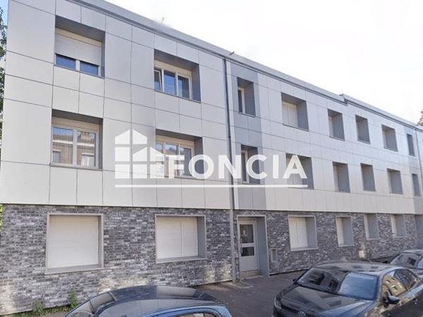 Location Appartement 3 pièces 54.5 m² - 41 RUE DU COMMANDANT BAYART PORTE 103 Lille 59000