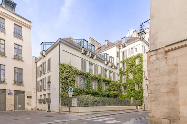 Secteur Place des Vosges - 3 pièces traversant - Dernier étage