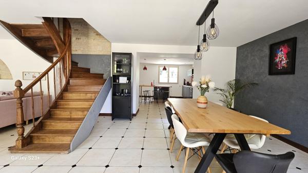 BELLE MAISON EN PIERRE 175 M² AVEC GRAND JARDIN DE 1491 M²