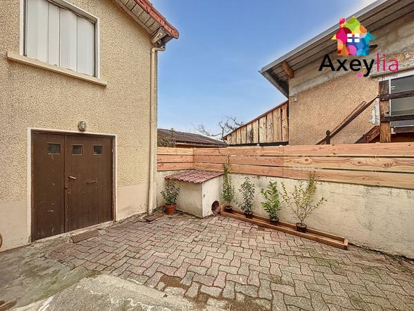 Mably (42300) A VENDRE - MABLY - MAISON, COURS ET GARAGE