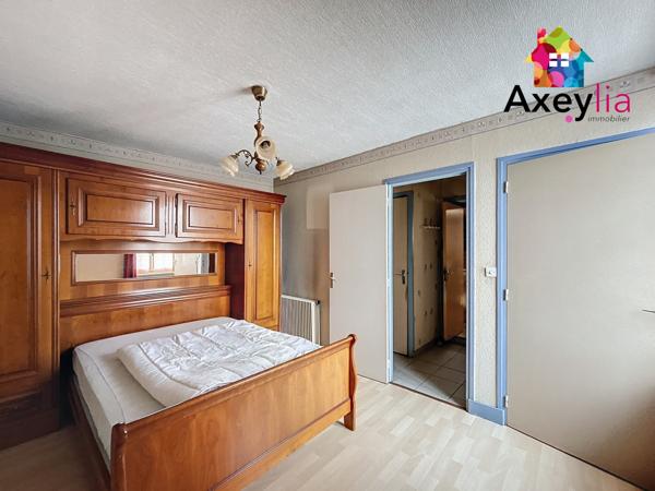 Mably (42300) A VENDRE - MABLY - MAISON, COURS ET GARAGE