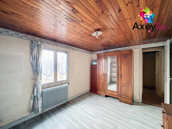 Mably (42300) A VENDRE - MABLY - MAISON, COURS ET GARAGE