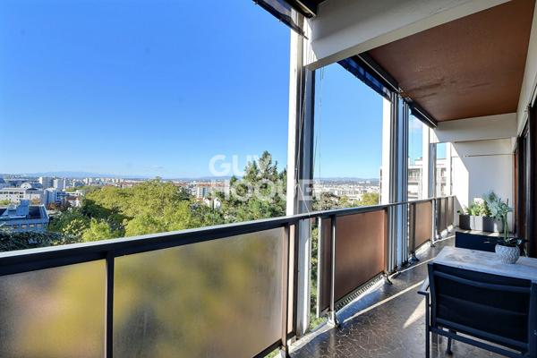 À vendre : Superbe appartement rénové T5 de 106 m² avec balcon et vue dégagée, cave, secteur Grange Blanche, Lyon 3 (69003)