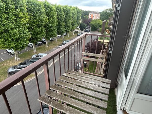 Appartement Le Mesnil Le Roi 4 pièce(s) Loyer 1 350 €/mois charges comprises **  - Référence  13610