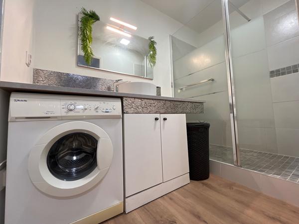 Charmant deux pièces avec parking Villeneuve Loubet