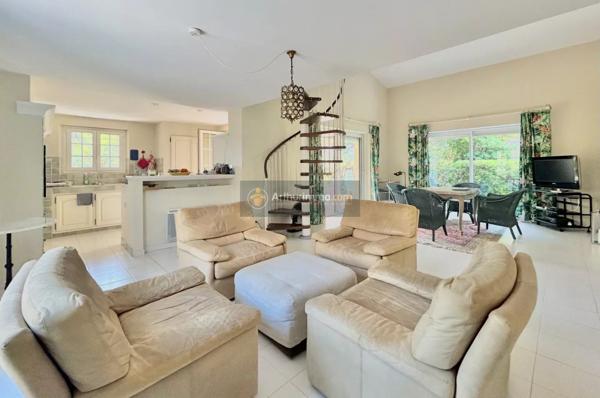 Vente Maison 5 pièces 105 m2 à Les Issambres