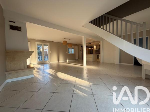 Maison à vendre 5 pièces 122 m² Saint-Michel-sur-Orge