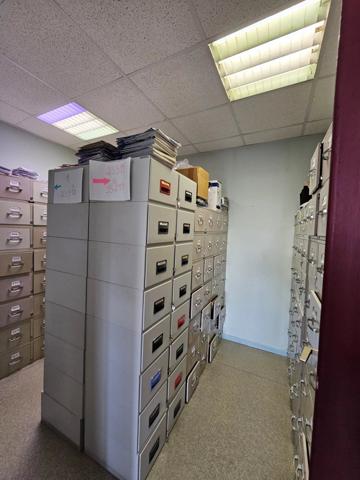 Vente Local commercial 10 pièces 181 m2 à Laon