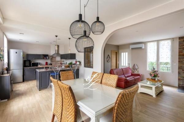 Vente - Maison 6 pièces 165 m 2 LE MANS (72000)