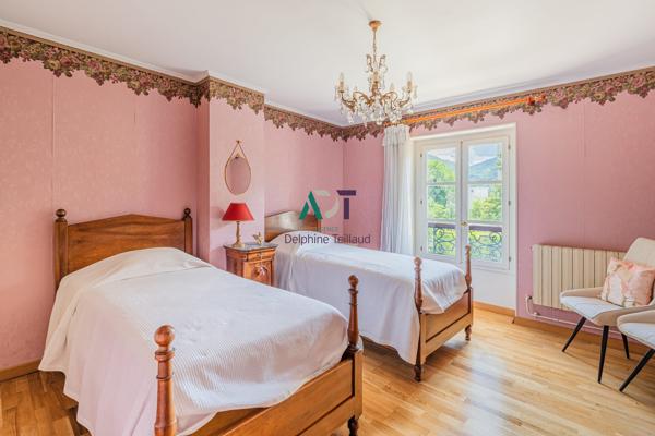 Saint-Égrève · Deux maisons de caractère dans les dépendances de Barnave