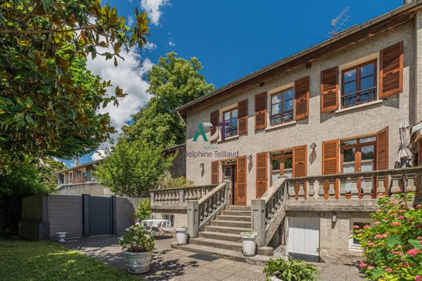 Saint-Égrève · Deux maisons de caractère dans les dépendances de Barnave