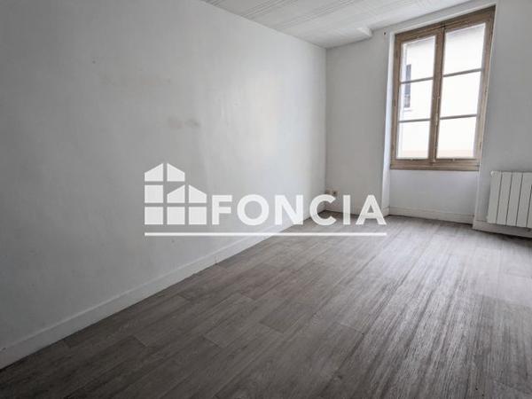 Location Maison 3 pièces 69 m² - Connerre 72160