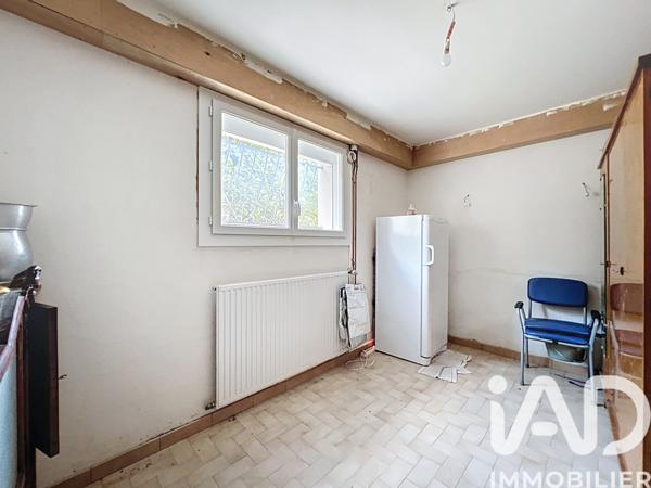 Maison à vendre 7 pièces 164 m² Saint-Georges-de-Luzençon