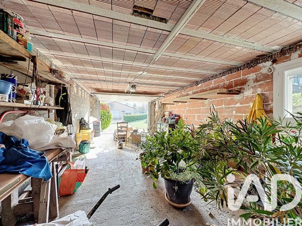 Maison à vendre 7 pièces 164 m² Saint-Georges-de-Luzençon