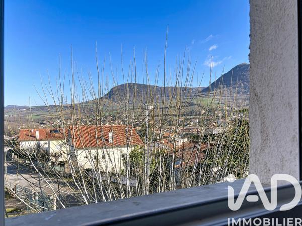 Maison à vendre 7 pièces 164 m² Saint-Georges-de-Luzençon