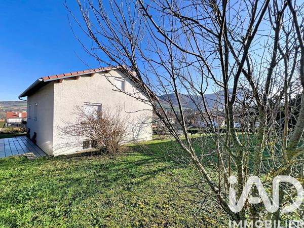 Maison à vendre 7 pièces 164 m² Saint-Georges-de-Luzençon