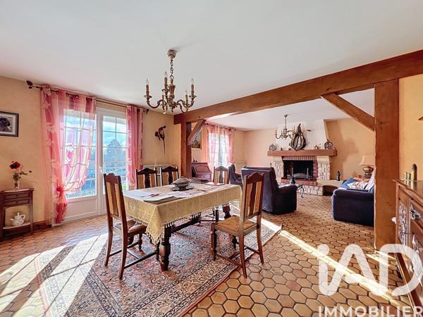 Maison à vendre 7 pièces 164 m² Saint-Georges-de-Luzençon