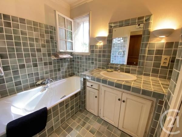 Maison à vendre  7 pièces - 171,83 m 2   STE MAXIME  - 83