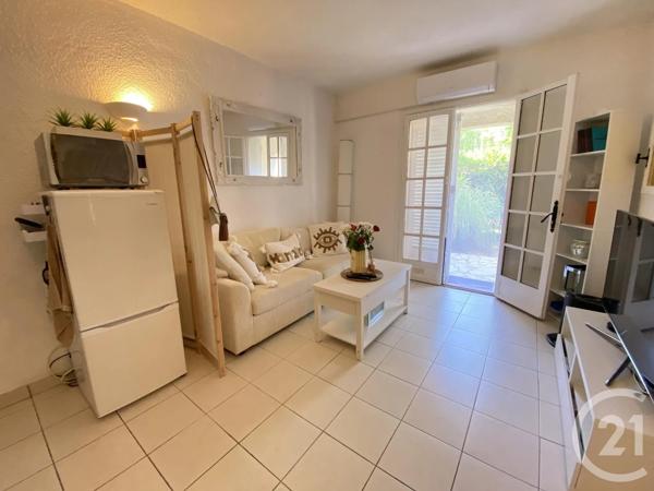 Maison à vendre  7 pièces - 171,83 m 2   STE MAXIME  - 83