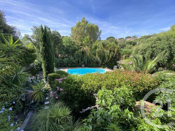 Maison à vendre  7 pièces - 171,83 m 2   STE MAXIME  - 83