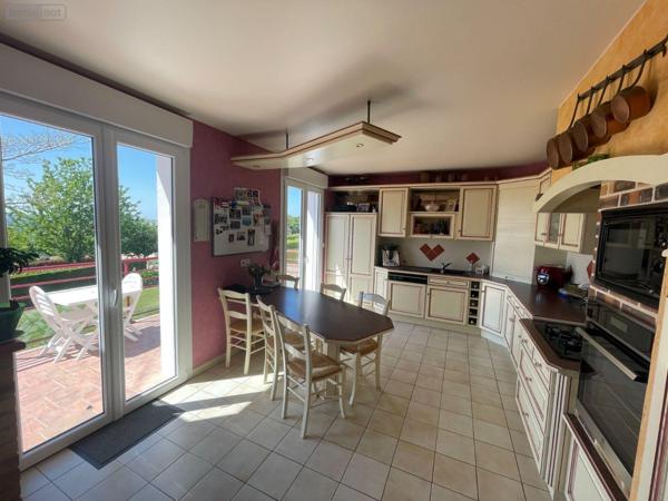 Maison à vendre à Villaines-la-Juhel en Mayenne (53700), ref : 541