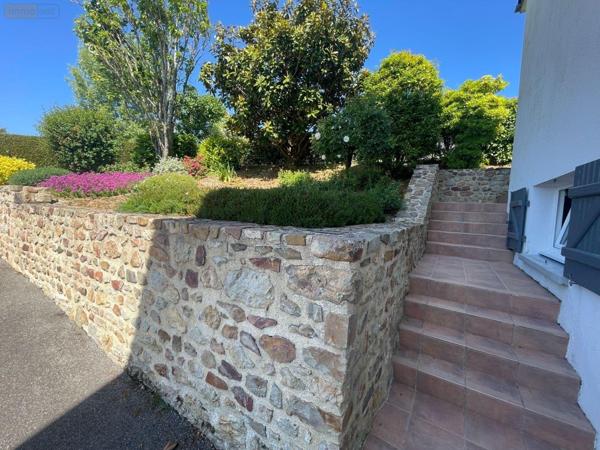 Maison à vendre à Villaines-la-Juhel en Mayenne (53700), ref : 541