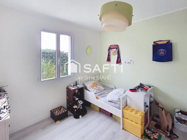 Pavillon PP 4 chambres + garage!