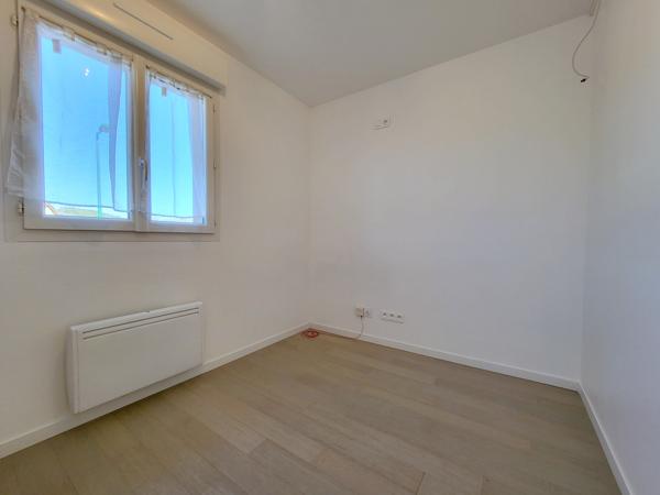 Cusset (03300) A VENDRE, A CUSSET, MAISON PLEIN PIED T3, 2 TERRASSES, COUR, DEPENDANCE