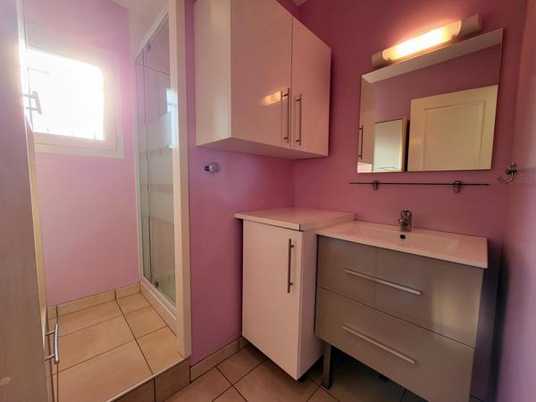 Cusset (03300) A VENDRE, A CUSSET, MAISON PLEIN PIED T3, 2 TERRASSES, COUR, DEPENDANCE