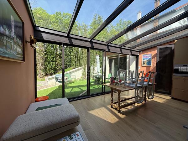 SEVRES RIVE DROITE - MAISON D'ARCHITECTE €2 500 000 ** - Référence 18457