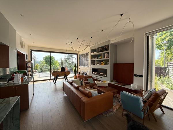 SEVRES RIVE DROITE - MAISON D'ARCHITECTE €2 500 000 ** - Référence 18457