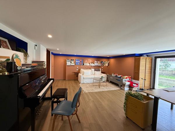 SEVRES RIVE DROITE - MAISON D'ARCHITECTE €2 500 000 ** - Référence 18457