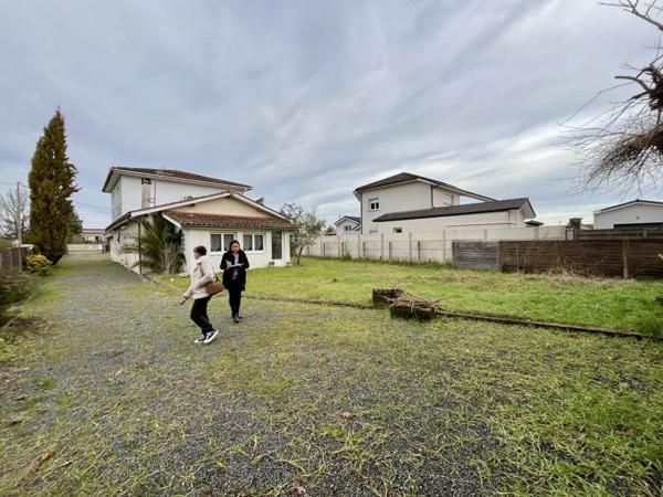 Maison à vendre |  Saint-Médard-en-Jalles |  8 pièces | 180 m²