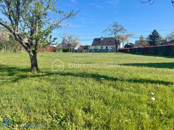 Terrain de 1 064 m²