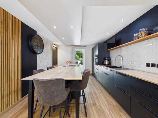 À VENDRE À LEMUD   MAISON LORRAINE RÉNOVÉE   5 CHAMBRES