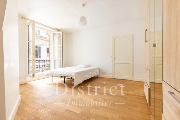 # Appartement – 79m² – Paris 8ème