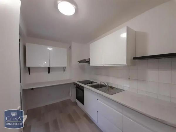 Appartement à louer 3 pièces 61.91m² Tours (37100)